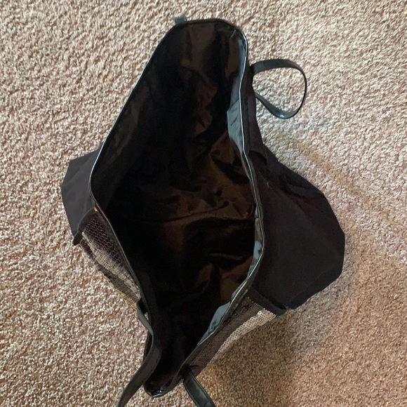 Large Victoria’s Secret tote bag - Picture 2 of 2